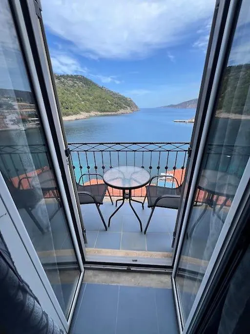 Willa La Casa Sulle Rocce House On The Rocks Asos 0*,