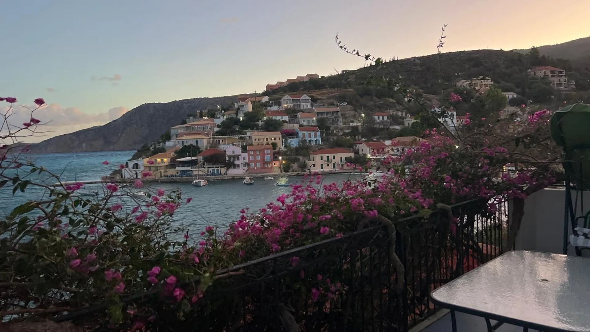 Willa La Casa Sulle Rocce House On The Rocks Asos Dom wakacyjny